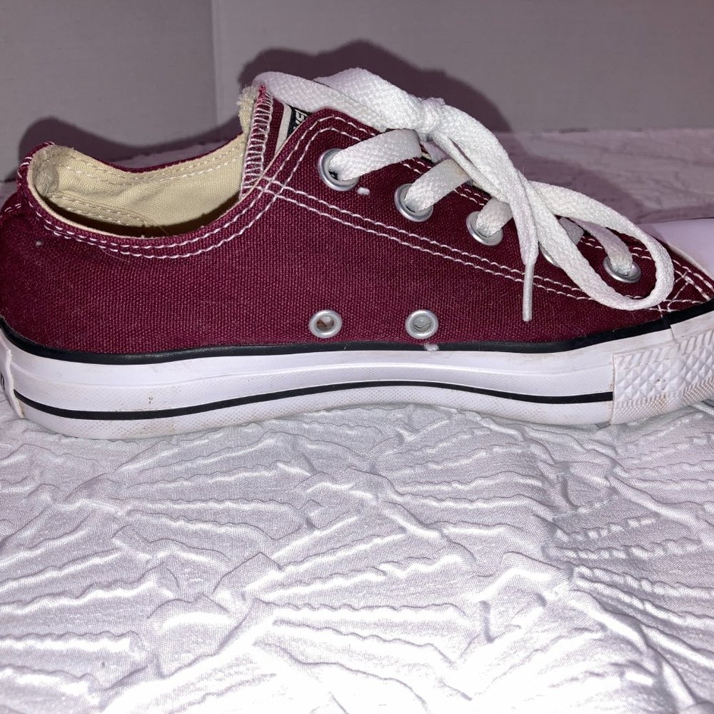 Converse All Star Classic Sneakers Maroon Size 6 Women's Unisex - Picture 9 of 10